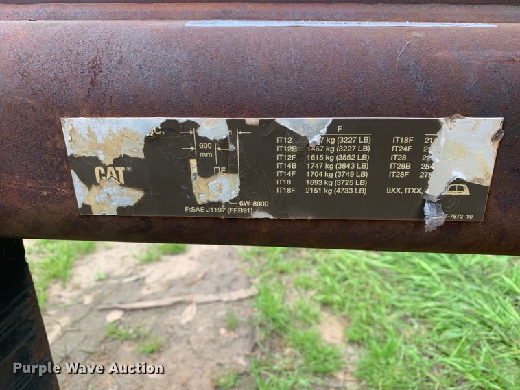 image for item LI9128 Caterpillar  48" L forks