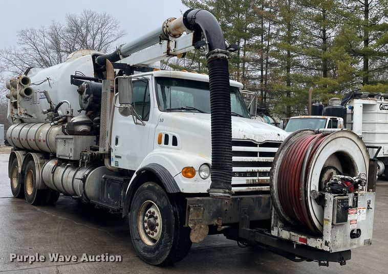 image for item LJ9559 2003 Sterling LT7500  sewer jetter truck