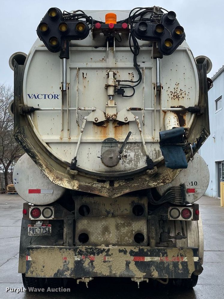 image for item LJ9559 2003 Sterling LT7500  sewer jetter truck