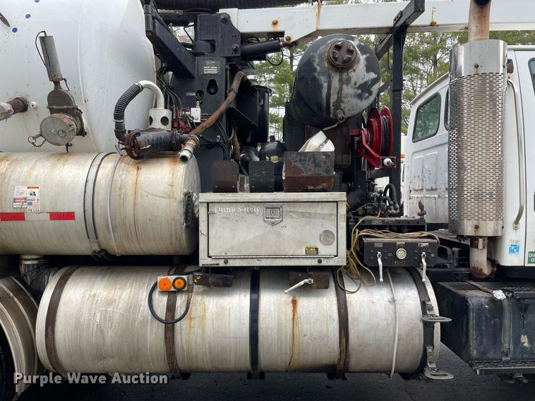 image for item LJ9559 2003 Sterling LT7500  sewer jetter truck