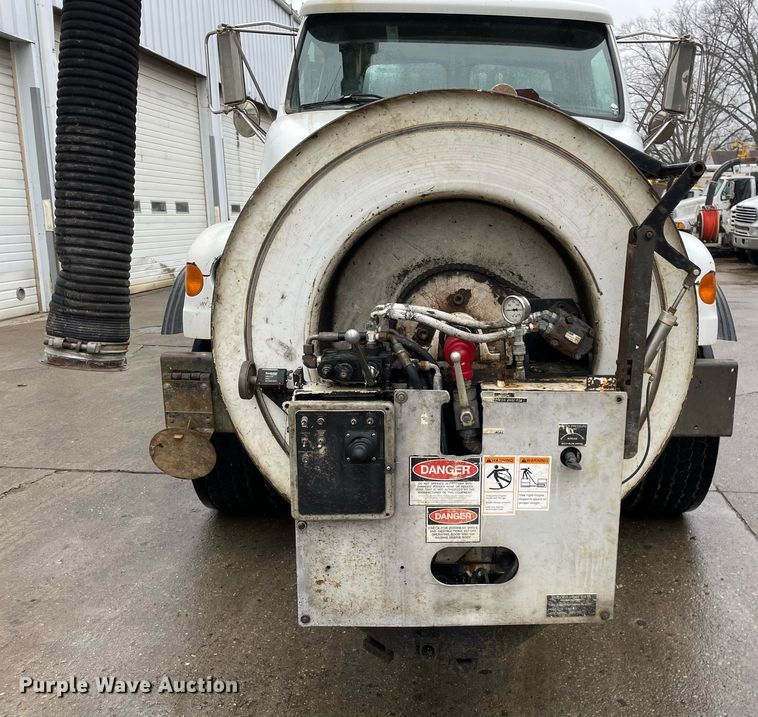 image for item LJ9559 2003 Sterling LT7500  sewer jetter truck