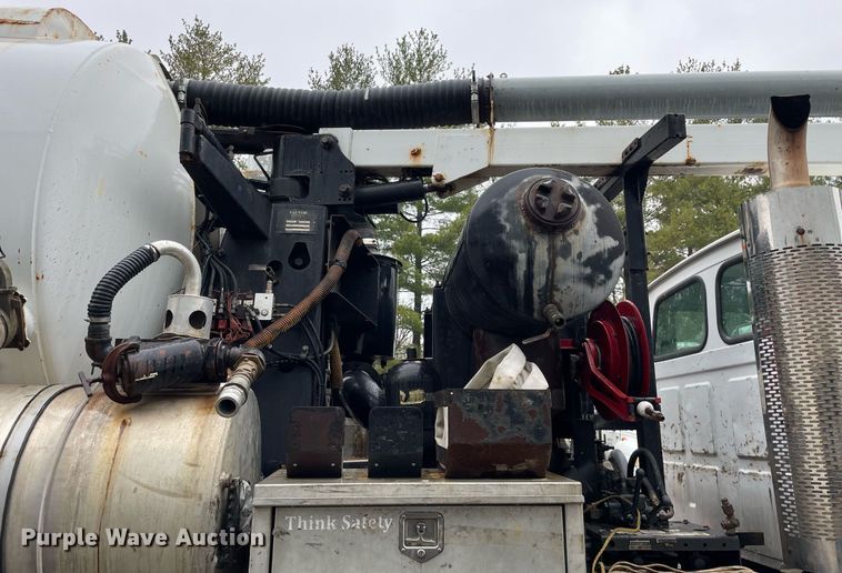 image for item LJ9559 2003 Sterling LT7500  sewer jetter truck