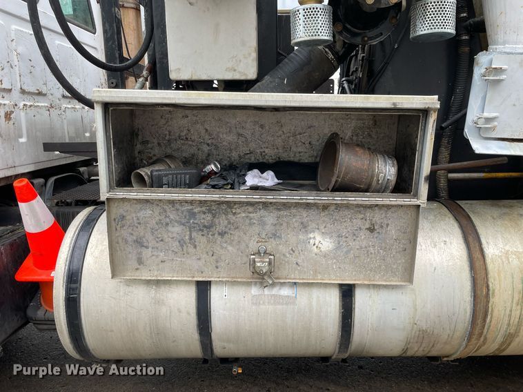 image for item LJ9559 2003 Sterling LT7500  sewer jetter truck