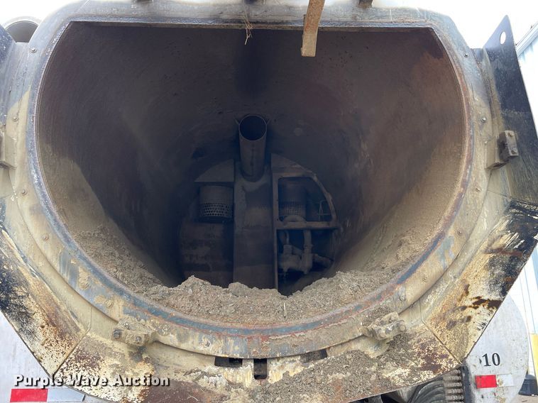 image for item LJ9559 2003 Sterling LT7500  sewer jetter truck