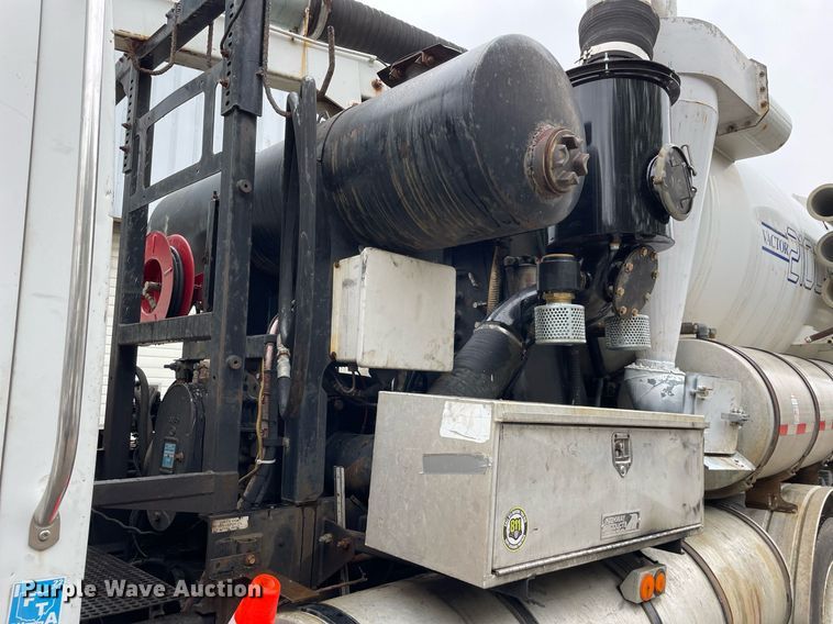 image for item LJ9559 2003 Sterling LT7500  sewer jetter truck