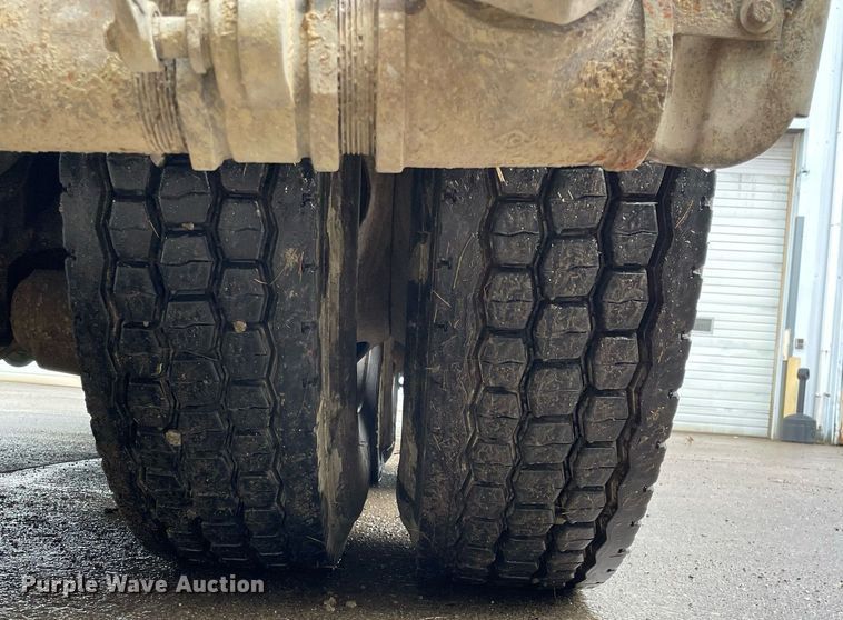 image for item LJ9559 2003 Sterling LT7500  sewer jetter truck