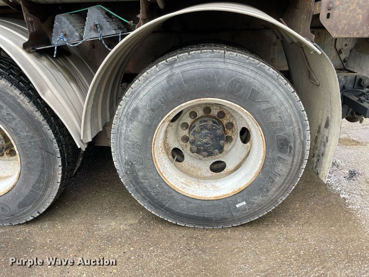 image for item LJ9559 2003 Sterling LT7500  sewer jetter truck