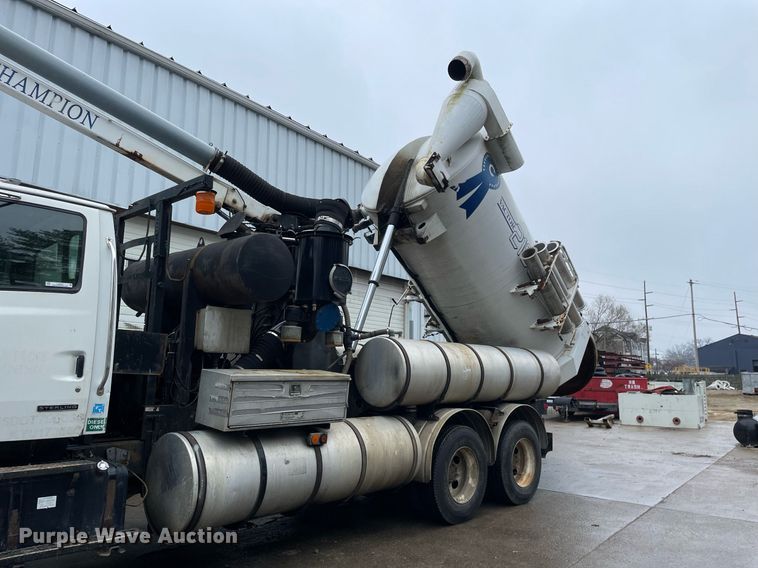 image for item LJ9561 2003 Sterling LT7500  sewer jetter truck