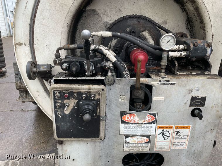 image for item LJ9561 2003 Sterling LT7500  sewer jetter truck