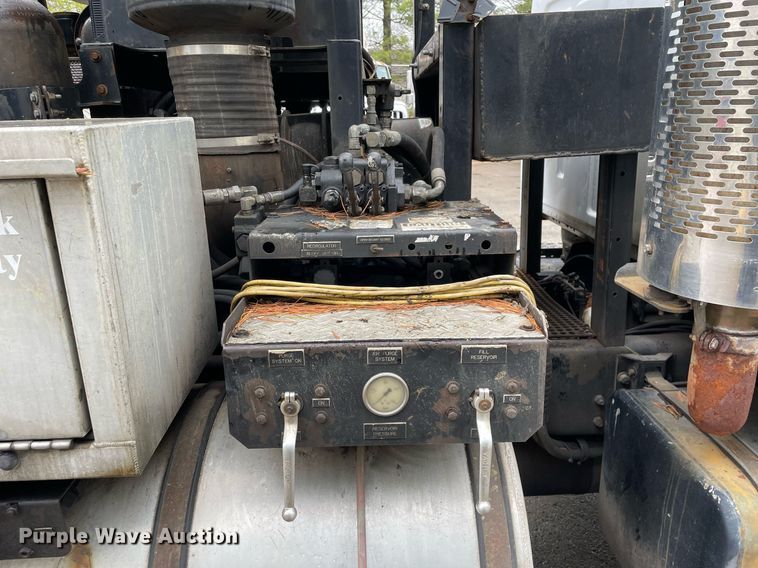 image for item LJ9561 2003 Sterling LT7500  sewer jetter truck