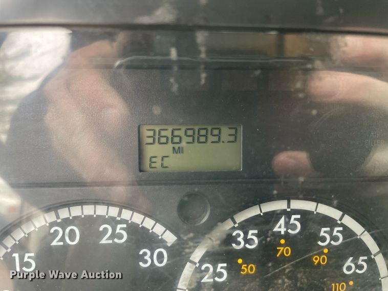 image for item LJ9561 2003 Sterling LT7500  sewer jetter truck