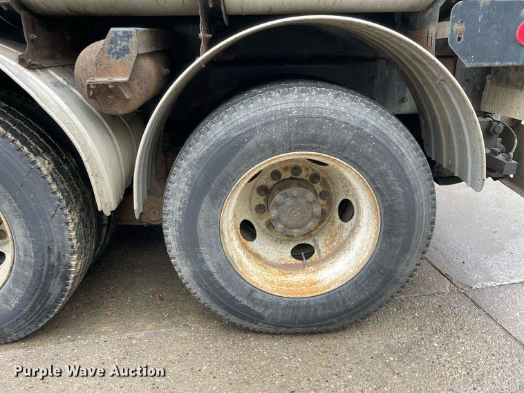 image for item LJ9561 2003 Sterling LT7500  sewer jetter truck