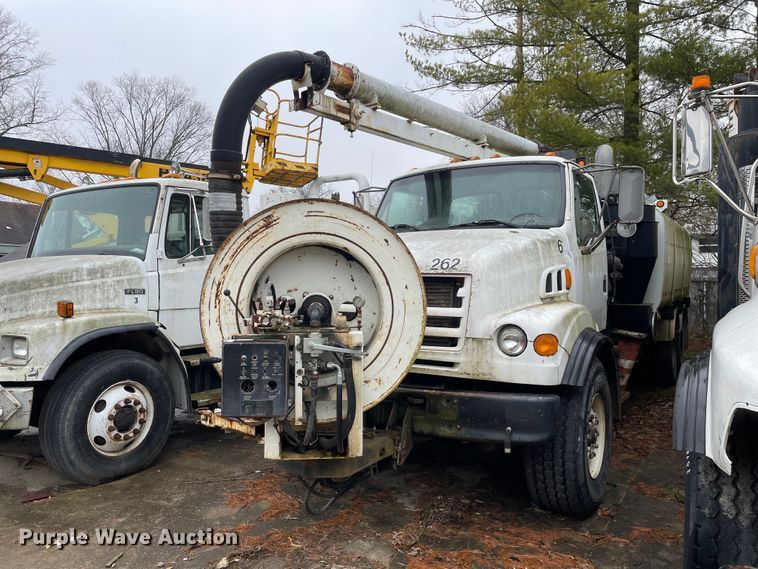 image for item LJ9562 2000 Sterling LT7500  sewer jetter truck