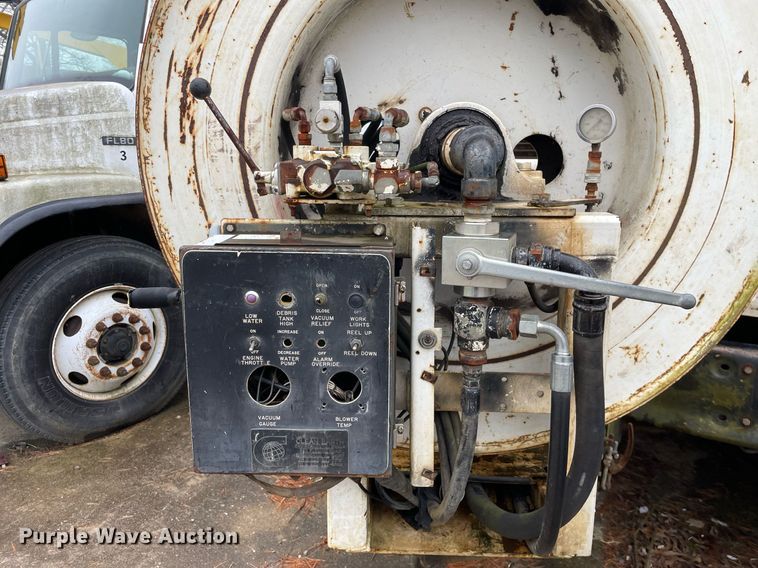 image for item LJ9562 2000 Sterling LT7500  sewer jetter truck