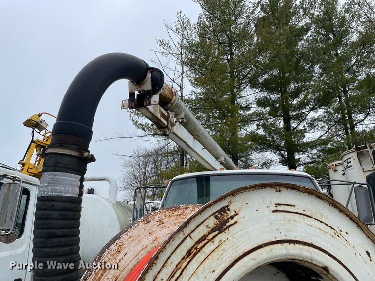 image for item LJ9562 2000 Sterling LT7500  sewer jetter truck