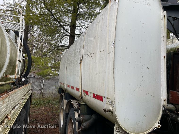 image for item LJ9562 2000 Sterling LT7500  sewer jetter truck