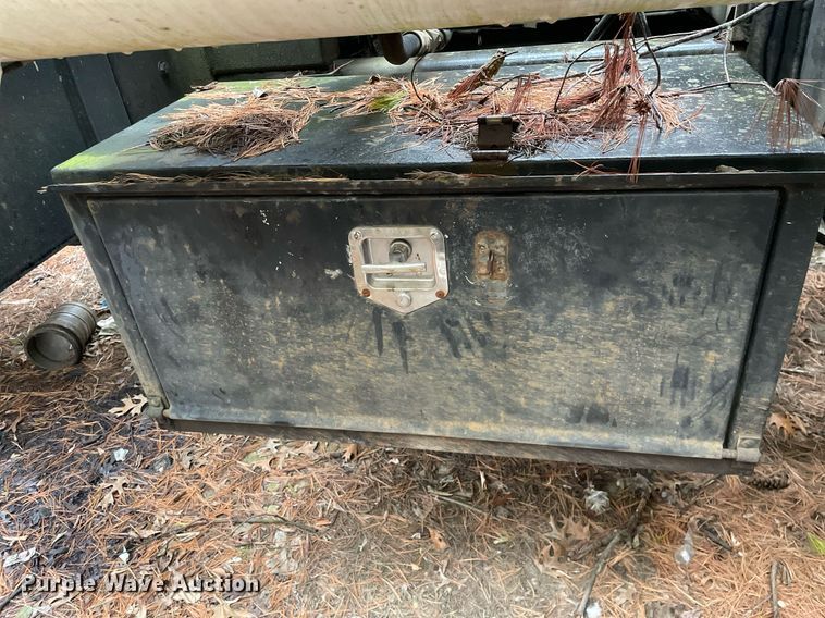 image for item LJ9562 2000 Sterling LT7500  sewer jetter truck