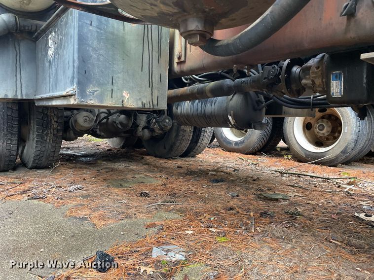 image for item LJ9562 2000 Sterling LT7500  sewer jetter truck