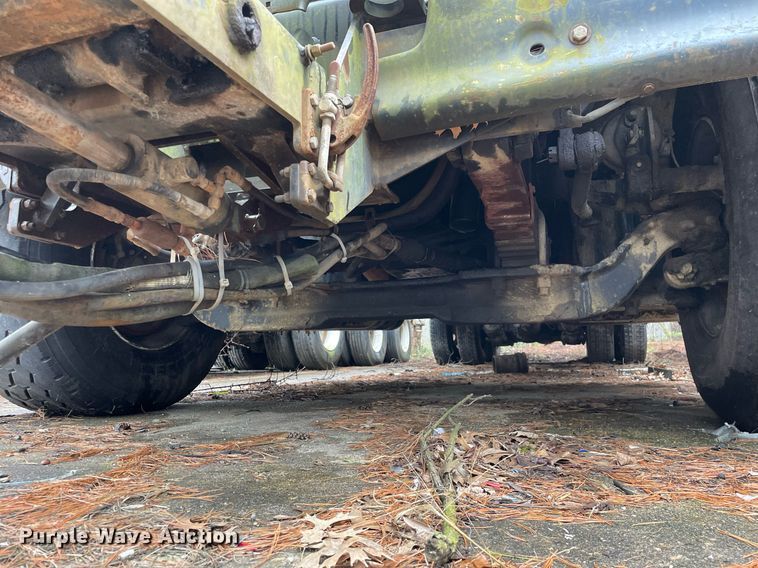 image for item LJ9562 2000 Sterling LT7500  sewer jetter truck