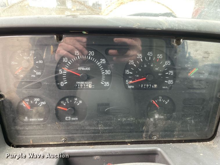 image for item LJ9562 2000 Sterling LT7500  sewer jetter truck