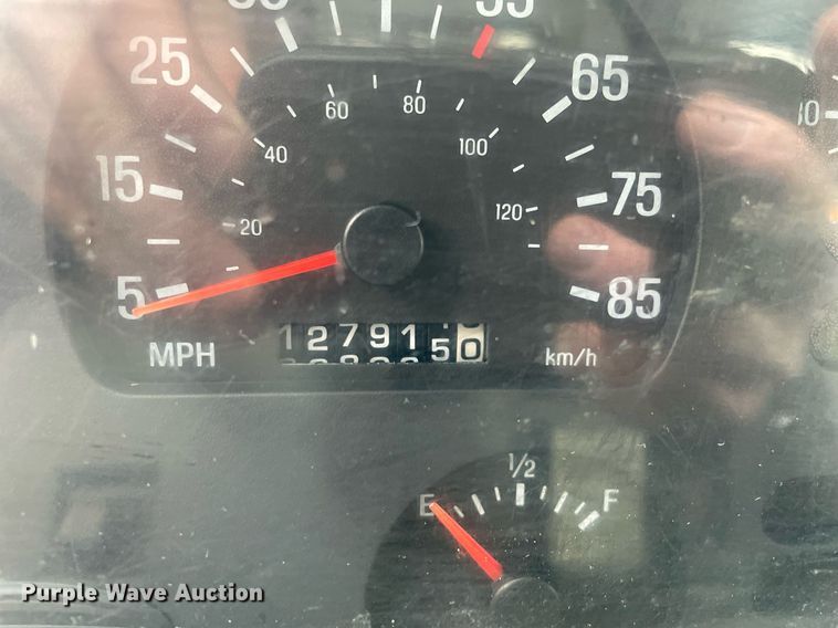 image for item LJ9562 2000 Sterling LT7500  sewer jetter truck