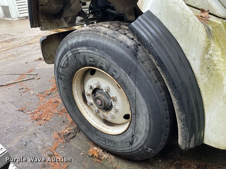 image for item LJ9562 2000 Sterling LT7500  sewer jetter truck