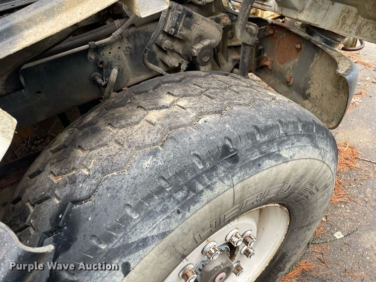 image for item LJ9562 2000 Sterling LT7500  sewer jetter truck