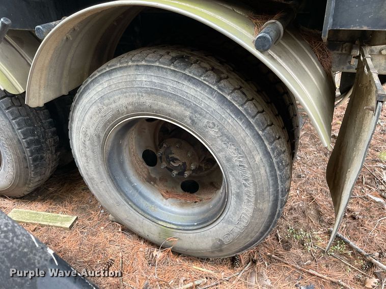 image for item LJ9562 2000 Sterling LT7500  sewer jetter truck