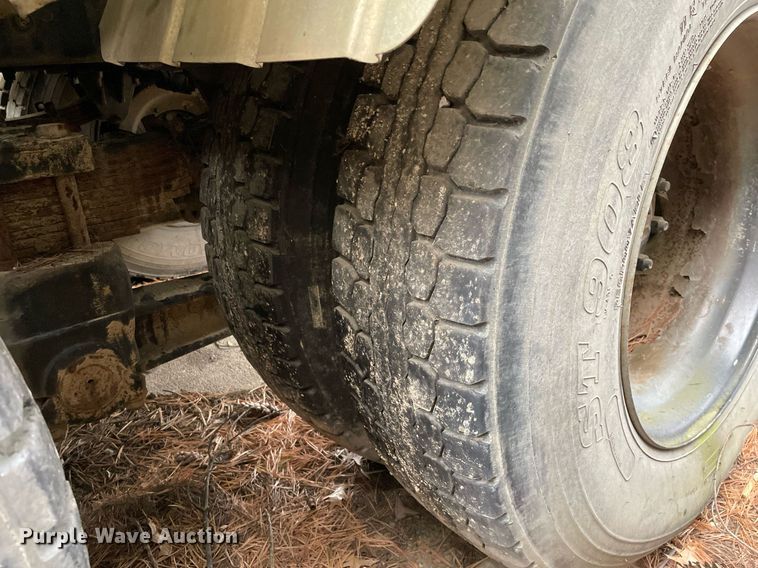 image for item LJ9562 2000 Sterling LT7500  sewer jetter truck