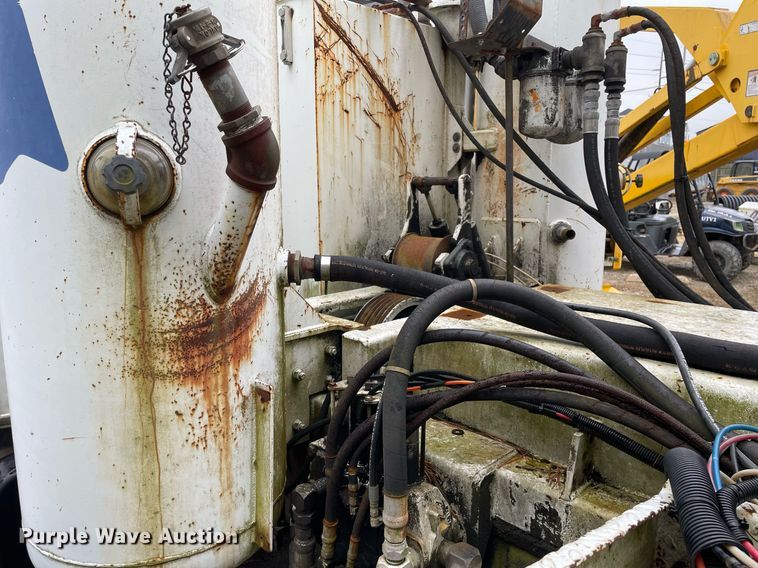 image for item LJ9563 1999 Freightliner FL80  sewer jetter truck