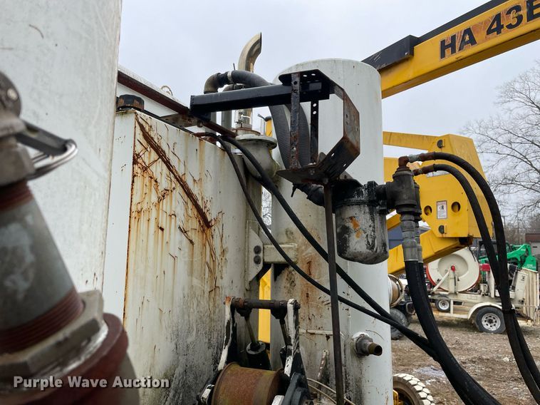 image for item LJ9563 1999 Freightliner FL80  sewer jetter truck