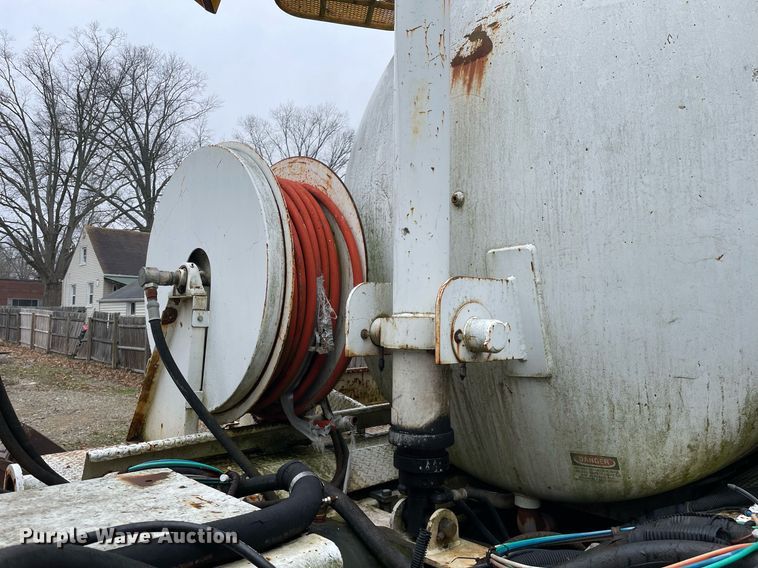 image for item LJ9563 1999 Freightliner FL80  sewer jetter truck