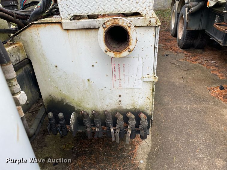 image for item LJ9563 1999 Freightliner FL80  sewer jetter truck