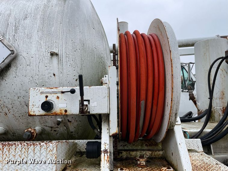 image for item LJ9563 1999 Freightliner FL80  sewer jetter truck