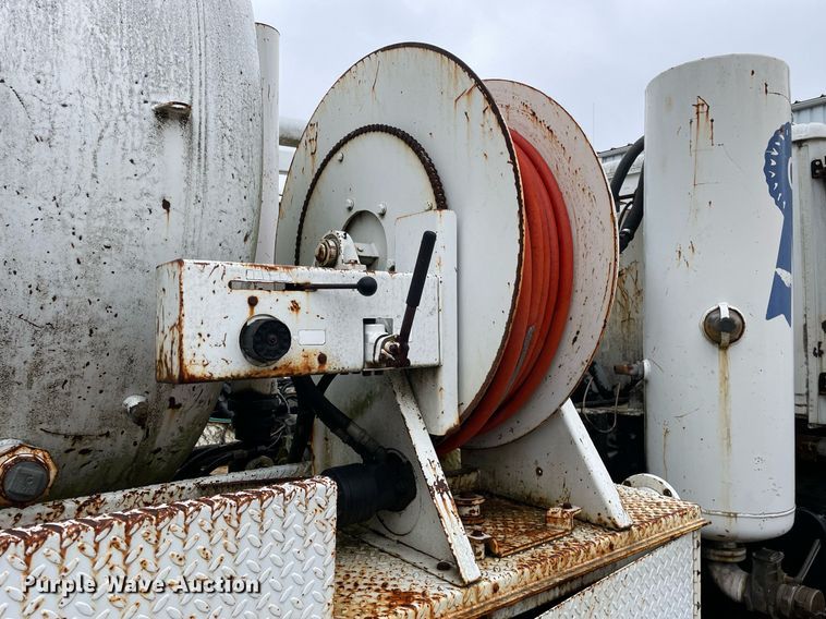 image for item LJ9563 1999 Freightliner FL80  sewer jetter truck