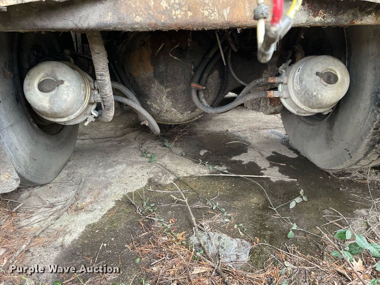 image for item LJ9563 1999 Freightliner FL80  sewer jetter truck