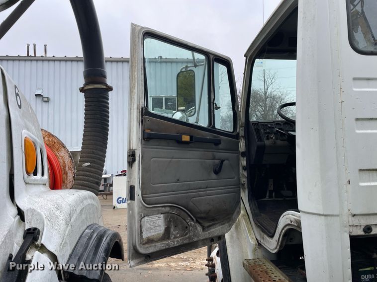 image for item LJ9563 1999 Freightliner FL80  sewer jetter truck