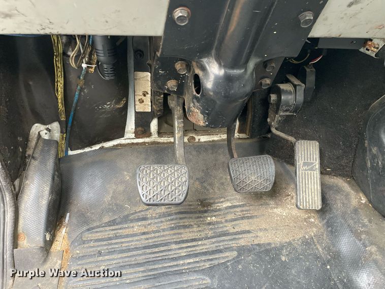 image for item LJ9563 1999 Freightliner FL80  sewer jetter truck