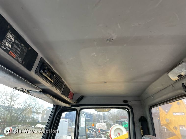 image for item LJ9563 1999 Freightliner FL80  sewer jetter truck