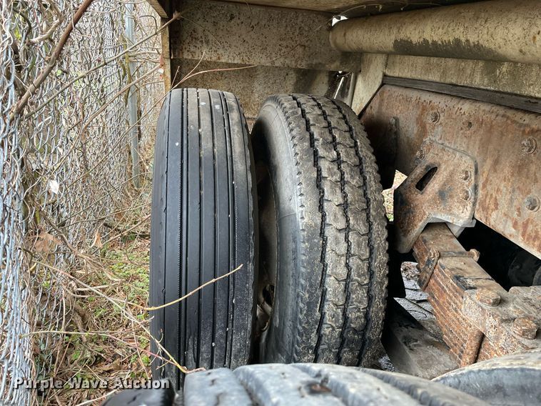 image for item LJ9563 1999 Freightliner FL80  sewer jetter truck