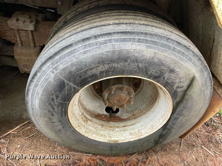 image for item LJ9563 1999 Freightliner FL80  sewer jetter truck