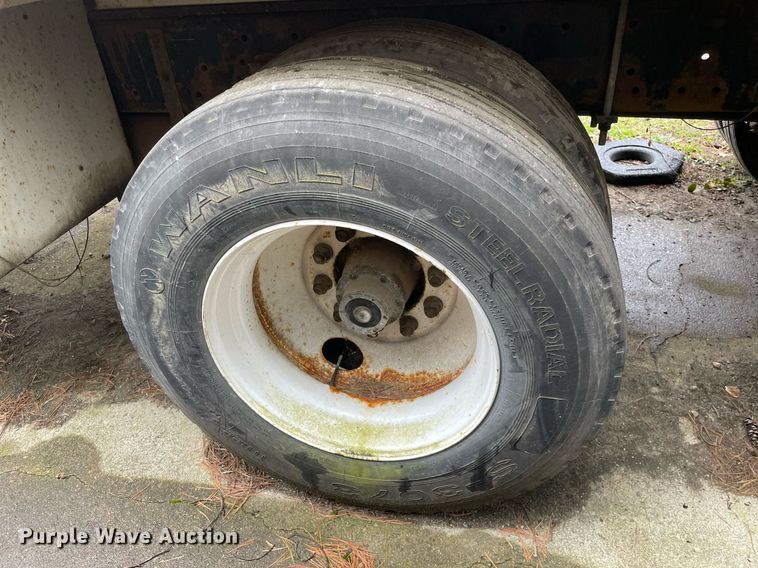 image for item LJ9563 1999 Freightliner FL80  sewer jetter truck