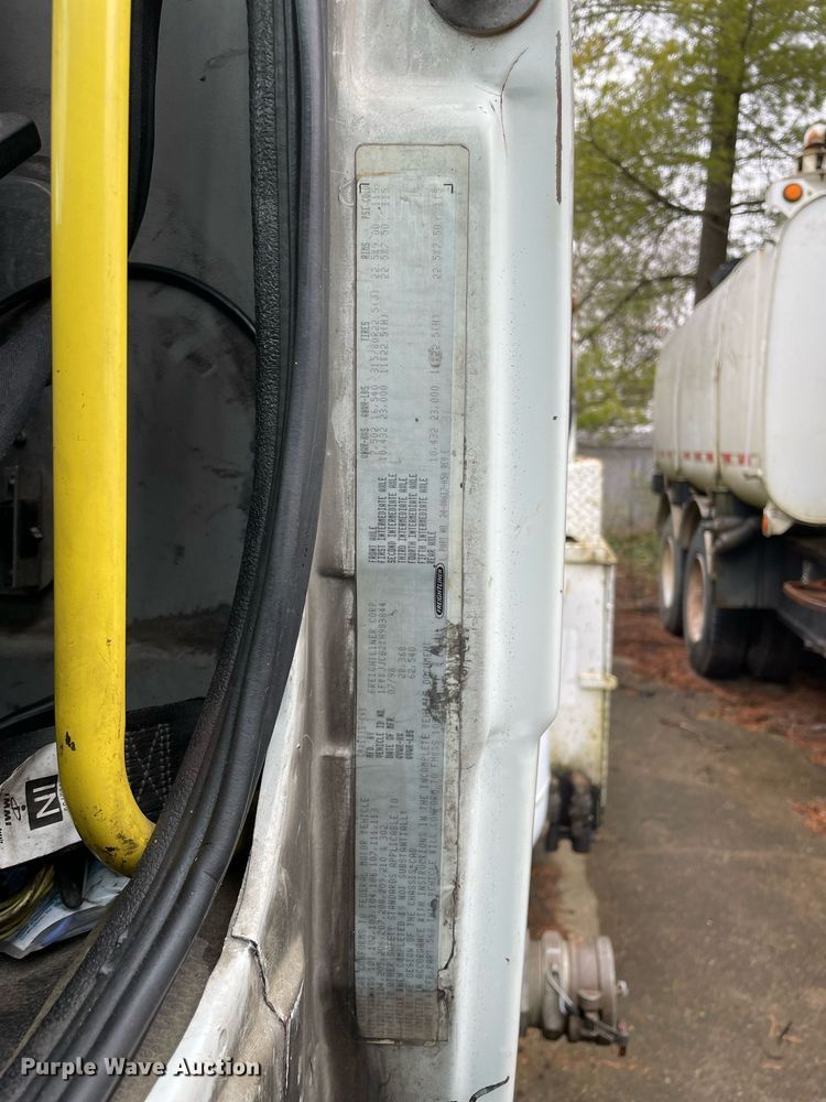 image for item LJ9563 1999 Freightliner FL80  sewer jetter truck