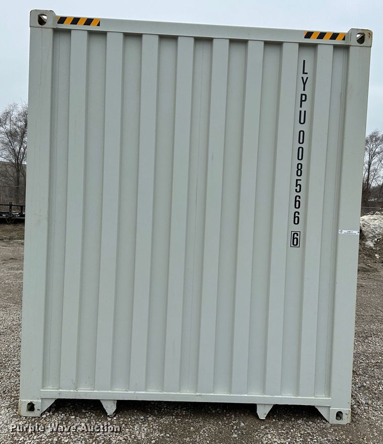 image for item LN9117 2022  40' L shipping container