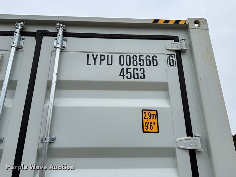 image for item LN9117 2022  40' L shipping container