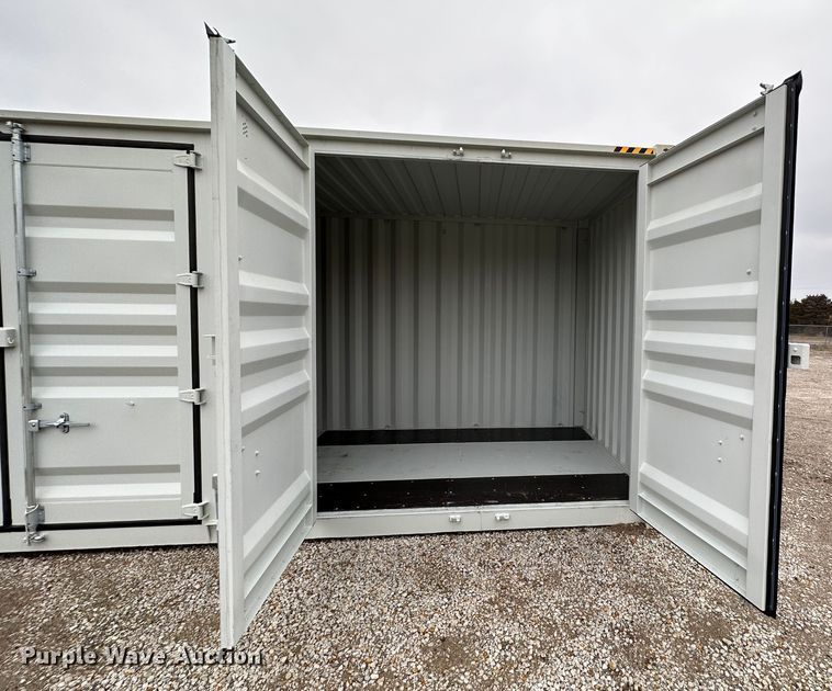 image for item LN9117 2022  40' L shipping container