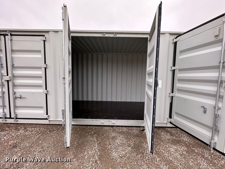 image for item LN9117 2022  40' L shipping container