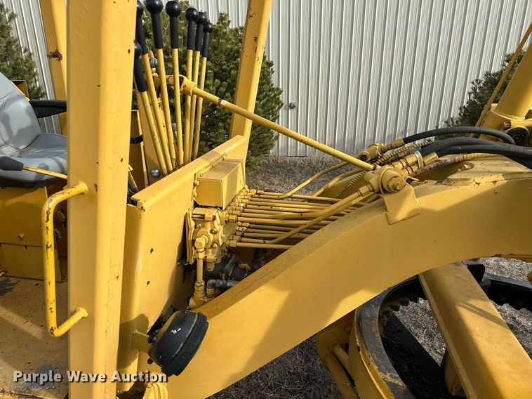 image for item LN9289 1976 Huber F-1500M  rigid frame motor grader