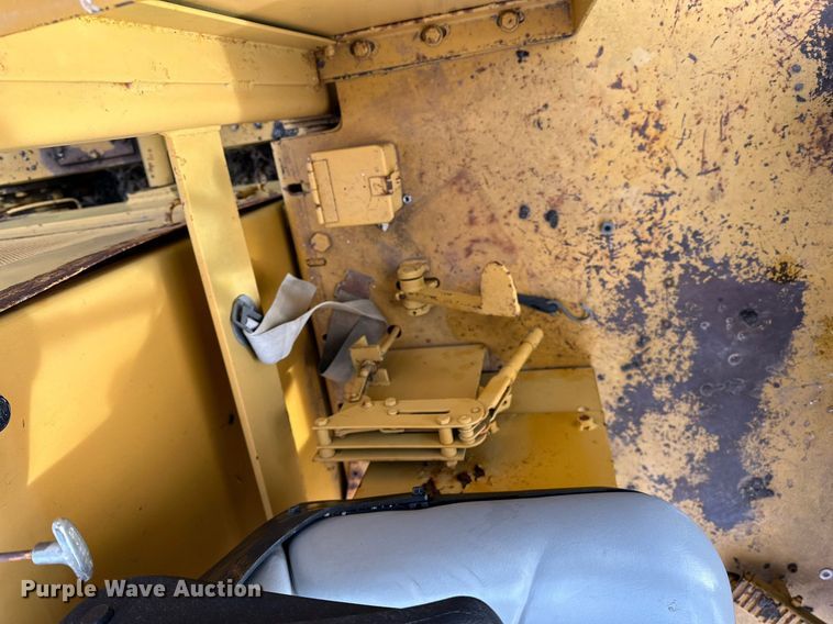 image for item LN9289 1976 Huber F-1500M  rigid frame motor grader