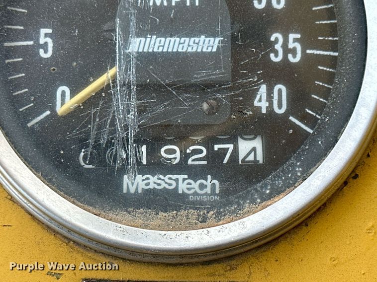 image for item LN9289 1976 Huber F-1500M  rigid frame motor grader